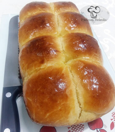 Essa é umas das formas de modelar o brioche, em 8 bolas na fôrma